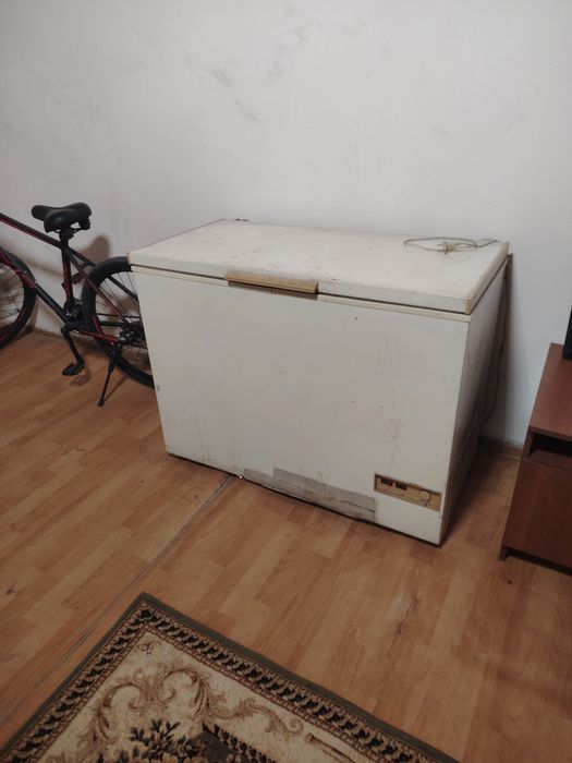 Продам морозильник рабочий