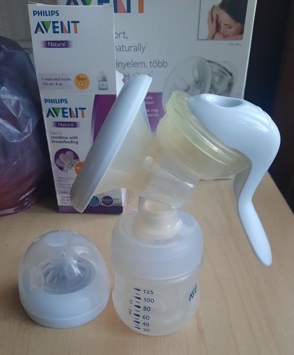 Помпа за кърма Philips Avent+подарък шише