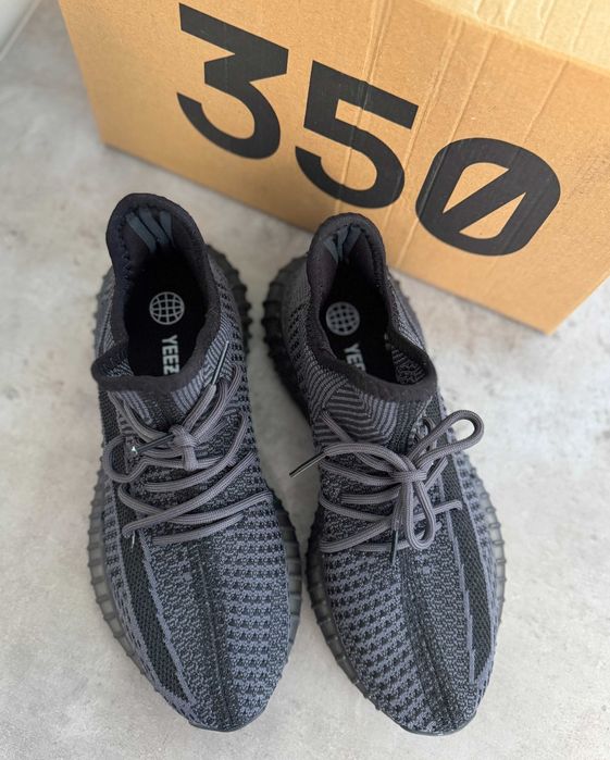 Adidasi Adidas Yeezy Boost 350 V2 Negru Premium Marimi 36-44 Unisex
