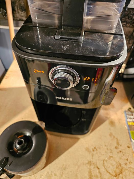 Philips grind & brew HD 7767/00, 1000 W, 1.2 l, 12 cesti, Negru