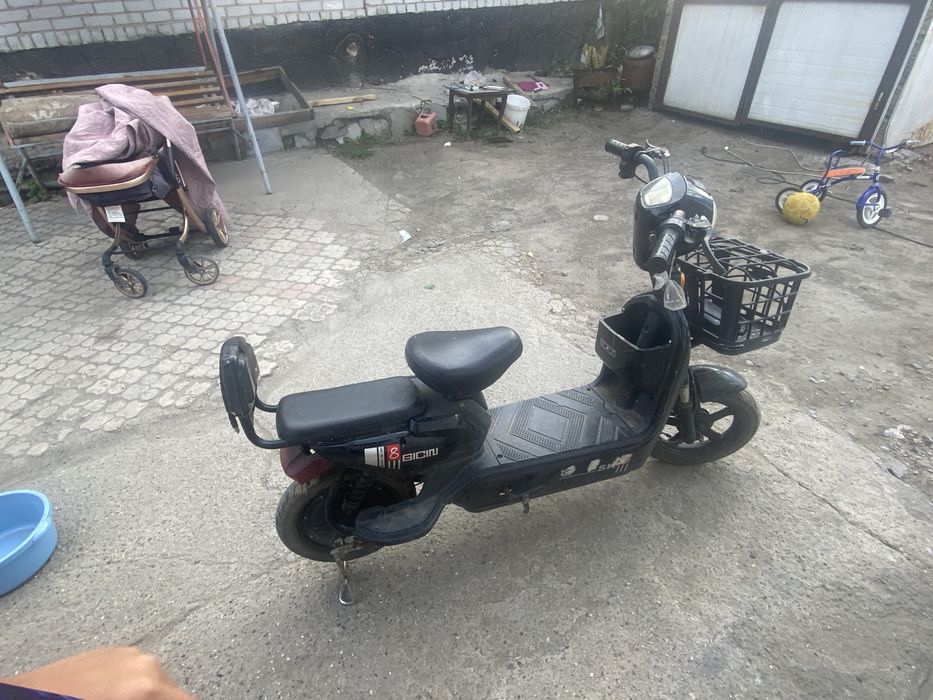 Электроскутер sk8 продам