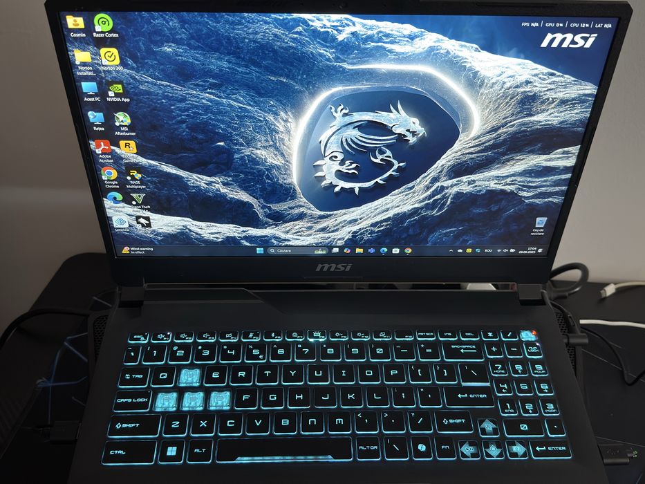 Laptop gaming msi cyborg 15 A12UC
