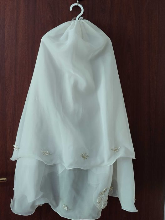 vand rochie mireasa