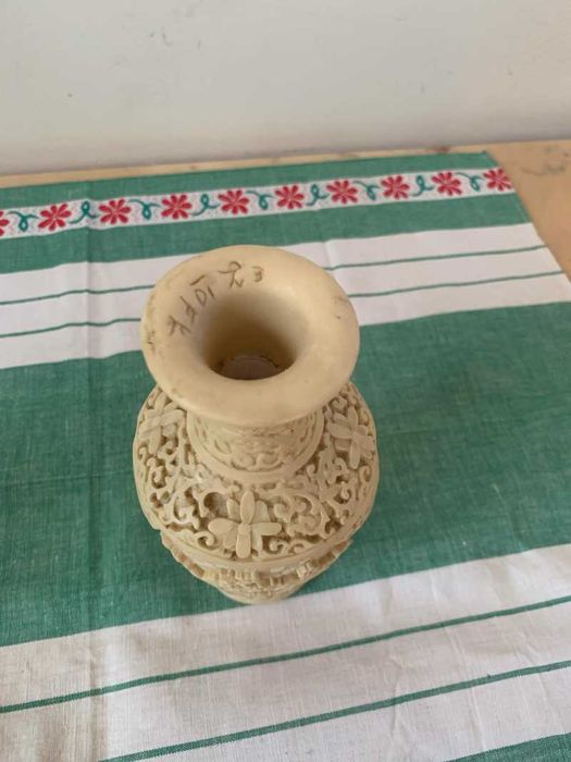 Set dou vaza cu caseta si capac