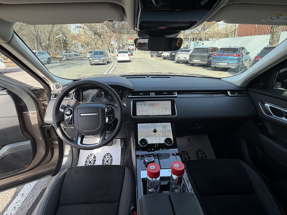 Range rover velar P250