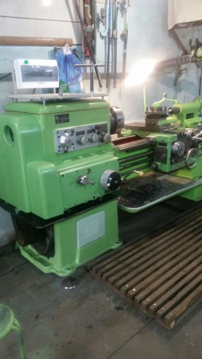 Токарь, токарные работы. 10 автогоражное общество.