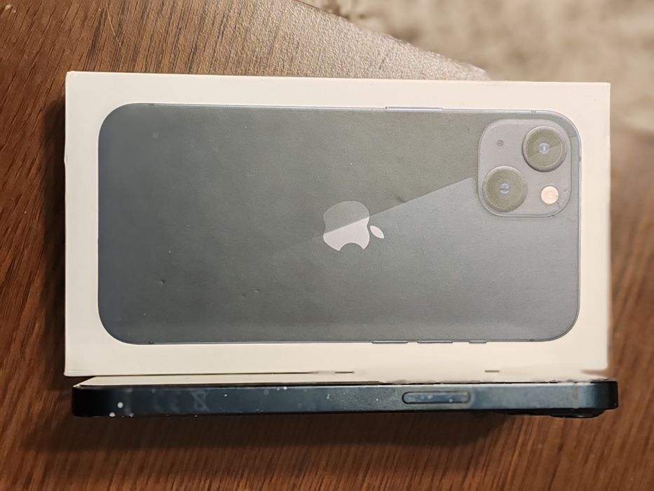 iPHONE 13 Midnight