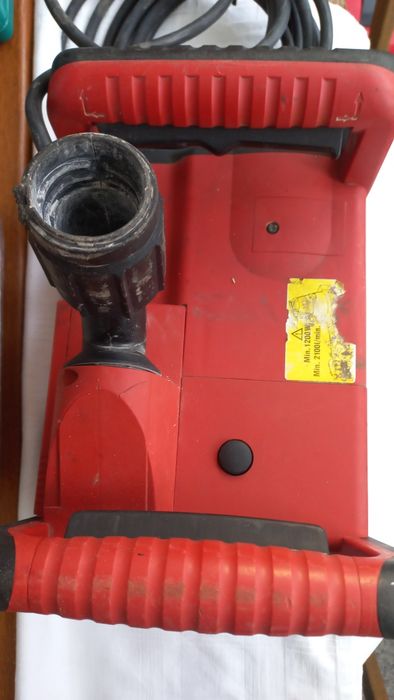 Masina de caneluri Hilti DC-SE20