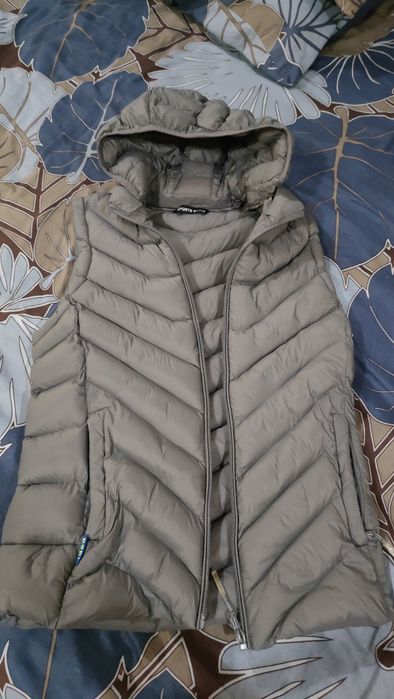 Безрукавка на мальчика 10-12 лет.