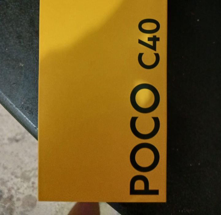 Продам телефон Poco C40 в хорошем состоянии.