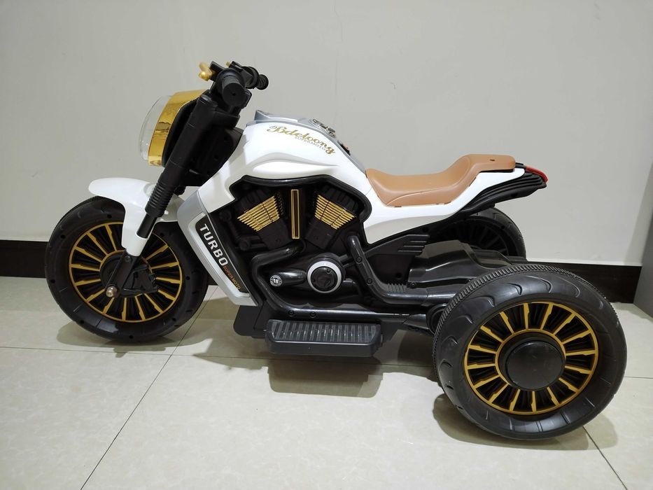 Motocicleta electricacu 3 roti Kinderauto BJDL1188 2x 35W 12V BT White