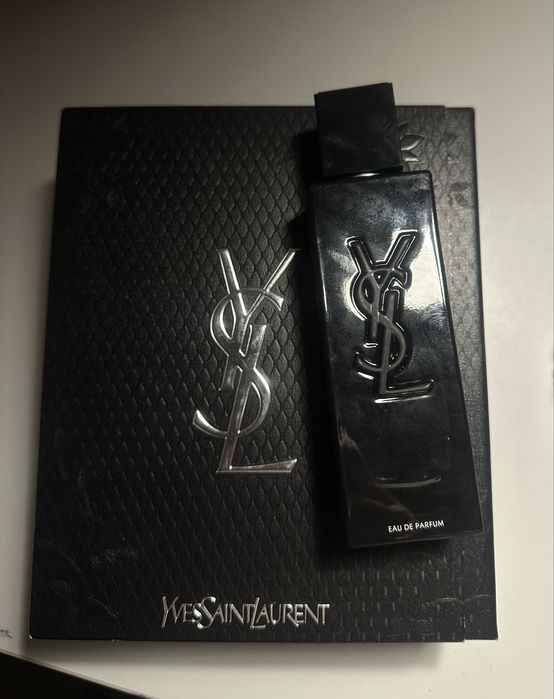 Парфюм Yves Saint Laurent MYSLF