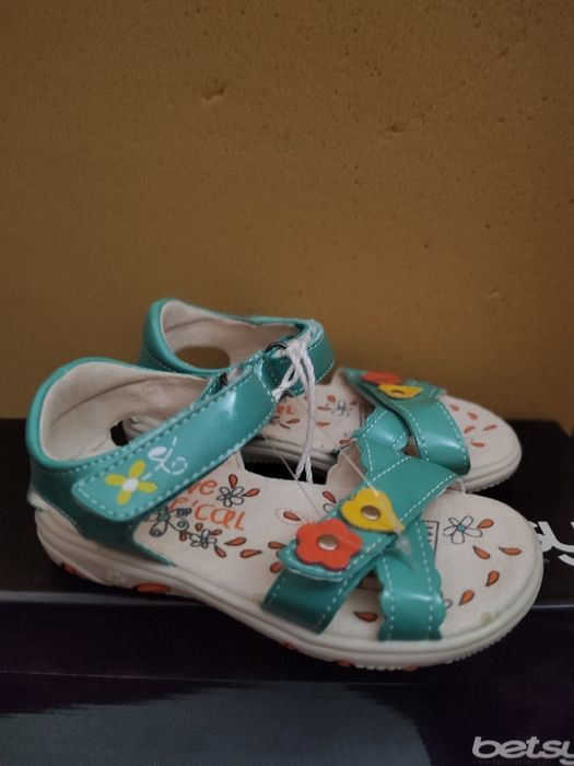 Детская обувь 22-24 размер