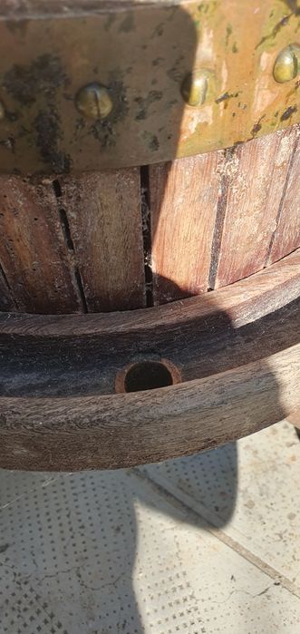 Vând teasc cu inele de cupru