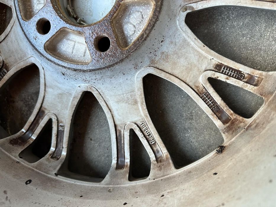 Оригинални джанти Volvo с гуми 17 ''