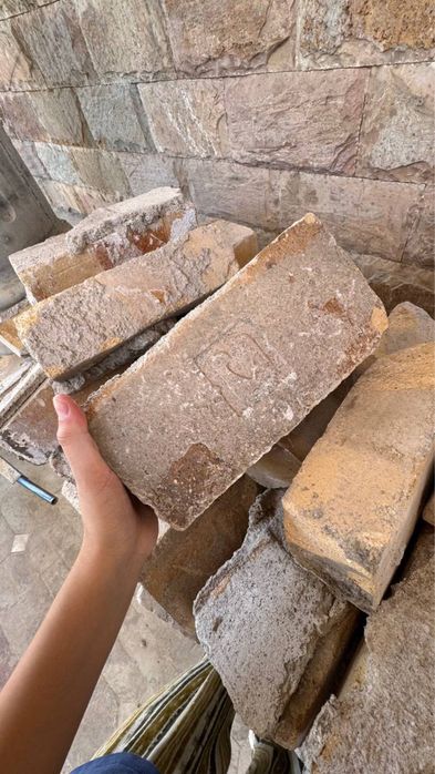 Огнеупорные кирпичи б/у. Оловга бардош берадиган гиштлар