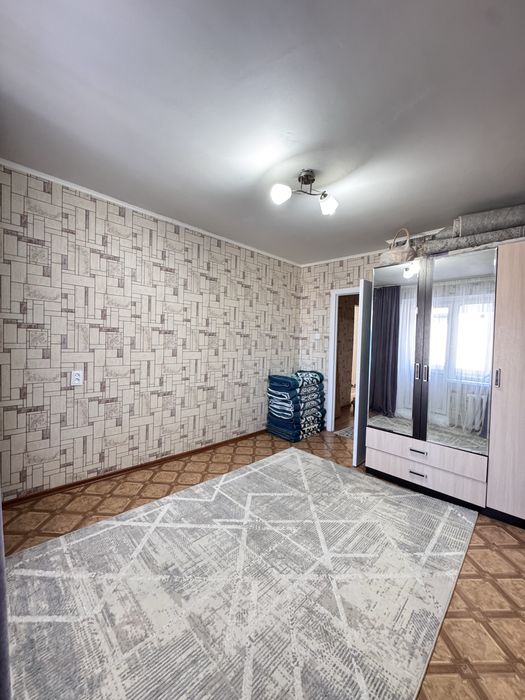 Продам 3х комн кв район Строитель