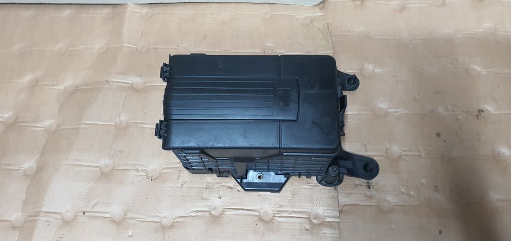 Carcasa baterie golf 5, 6 passat b6 ,b7, cc skoda seat audi a3 touran