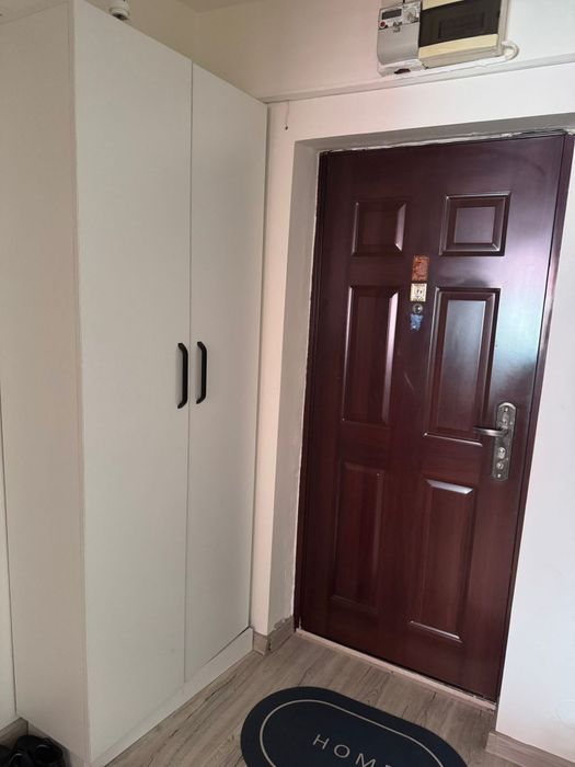 Vând apartament decomandat Valea roșie  etaj 10