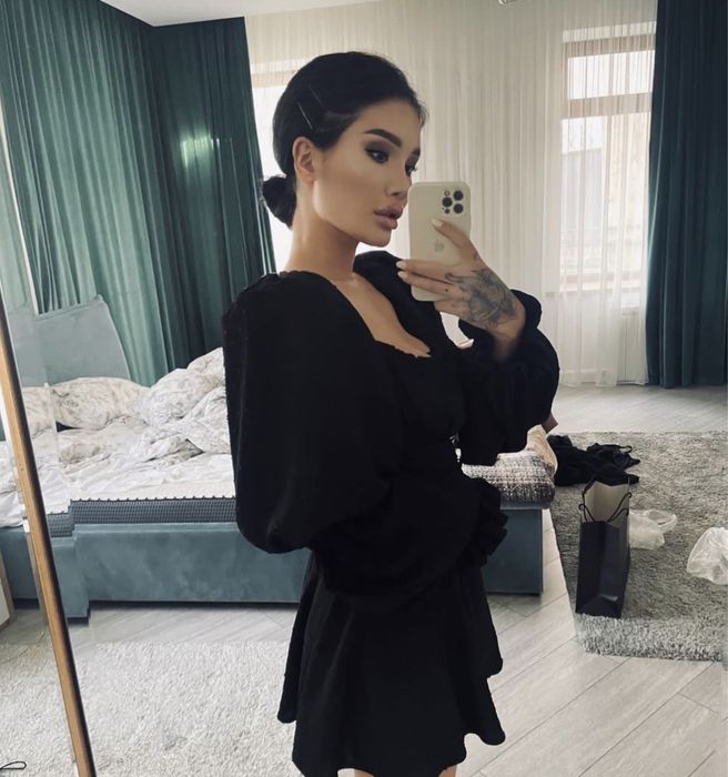 Платье брендовое шикарное