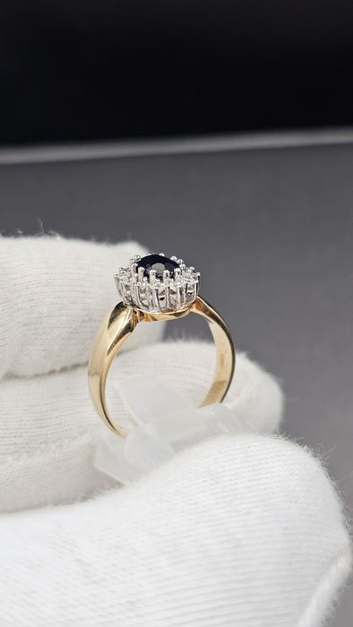 Винтидж златен пръстен 14K (585) с естествен сапфир и 12 естествени диаманта | 4.92 гр | Classic Halo Ring