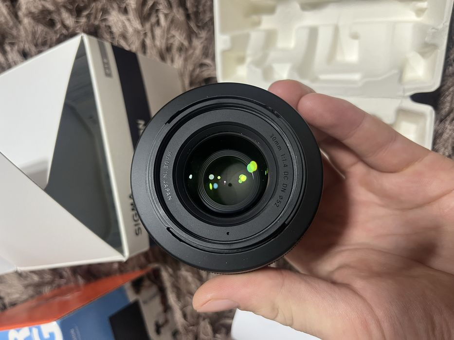 Obiectiv foto mirrorless Sigma 30mm f1.4
