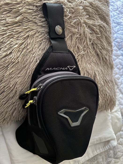 Мото чанта за крака MACNA