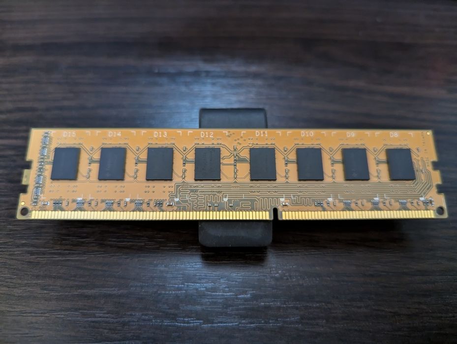 ОЗУ Zeppelin DDR3 4GB 1333Mhz