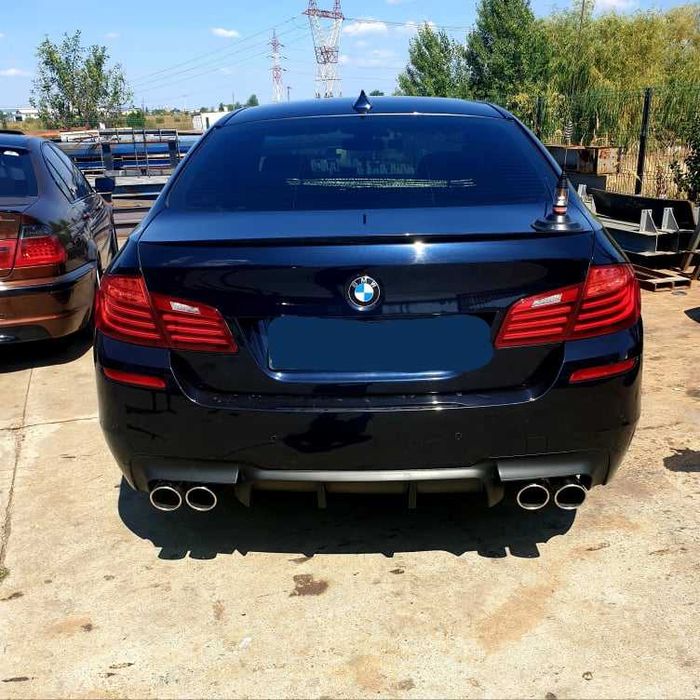 Difuzor M5 Evacuare Dubla Pentru BMW Seria 5 F10 2010-2017