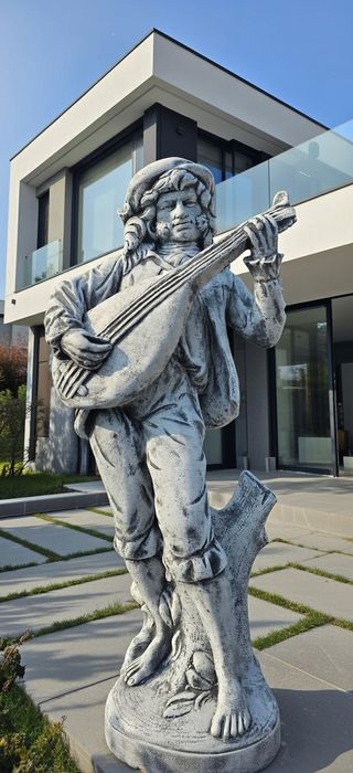 Fântână arteziana/Statui/jardiniere /vaze de flori