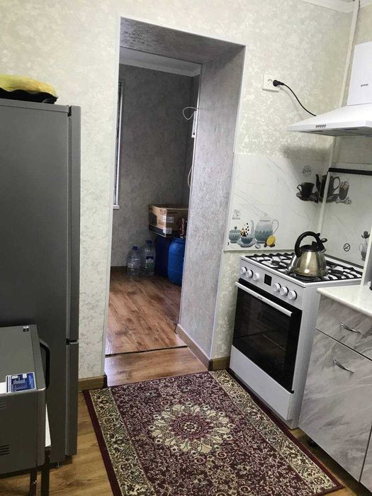 Продам 4 - комнатную квартиру