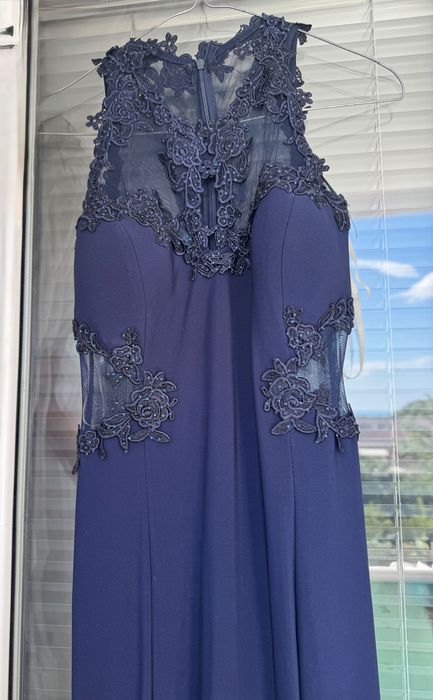 Официална рокля за повод