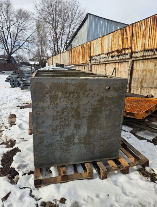 Продам емкость для воды.