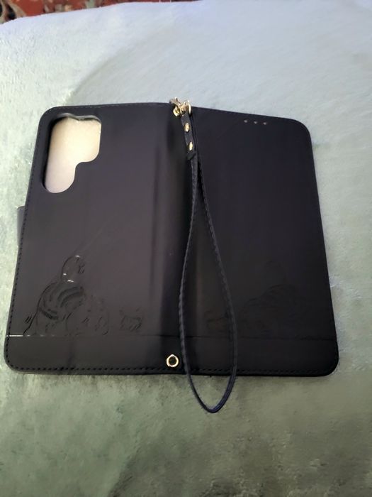 Husă telefon s25 ultra Nouă