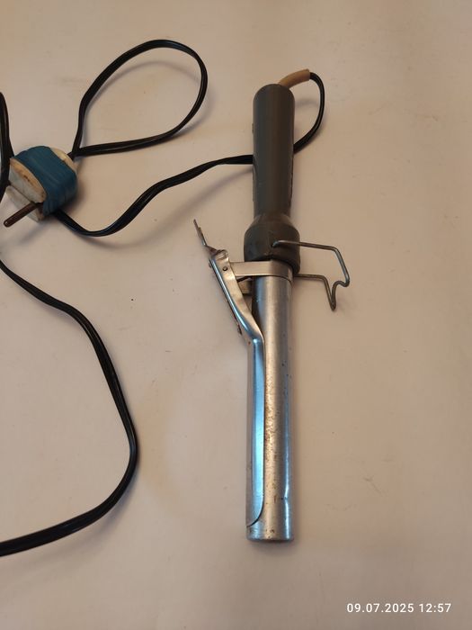 Плойка для укладки волос