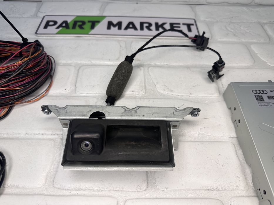 Задна камера AUDI Q5 SQ5 8R Комплект