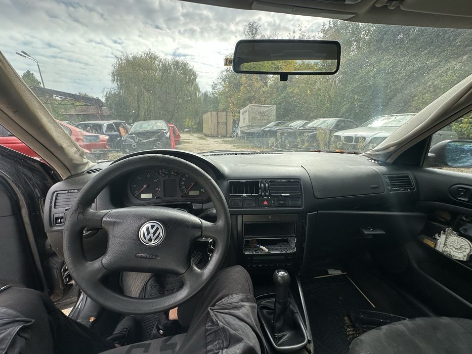 Фолксваген Бора 1.9 тди 90 к.с. НА ЧАСТИ