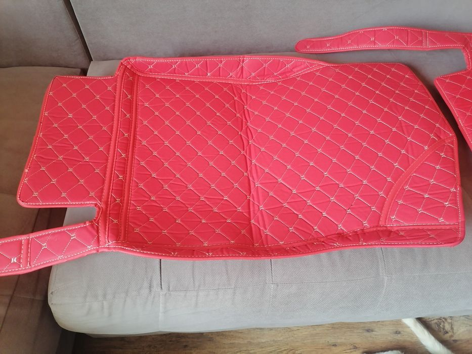 Стелки за Автомобил.Чисто нови