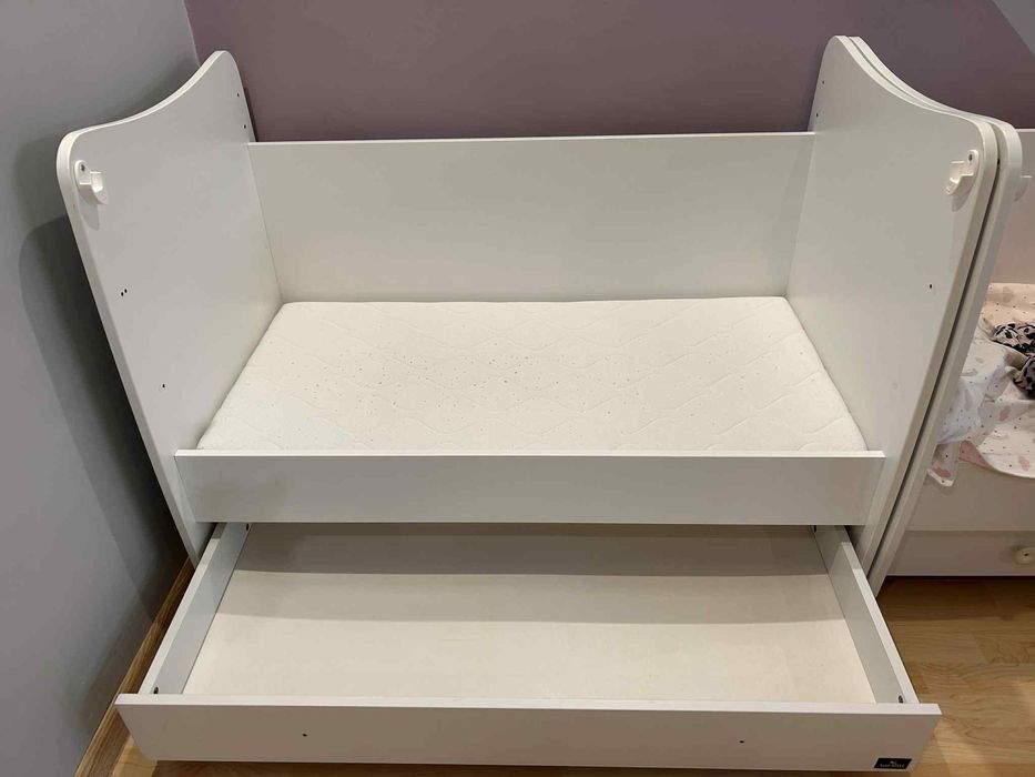 Продавам бебешка кошара лорели