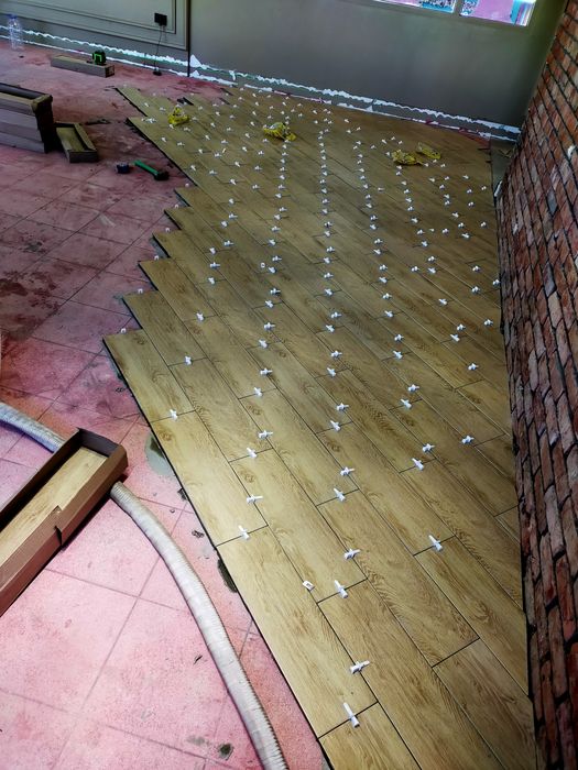 Кафельщик плиточник