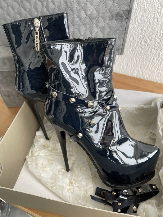 Дамски боти Dani Shoes