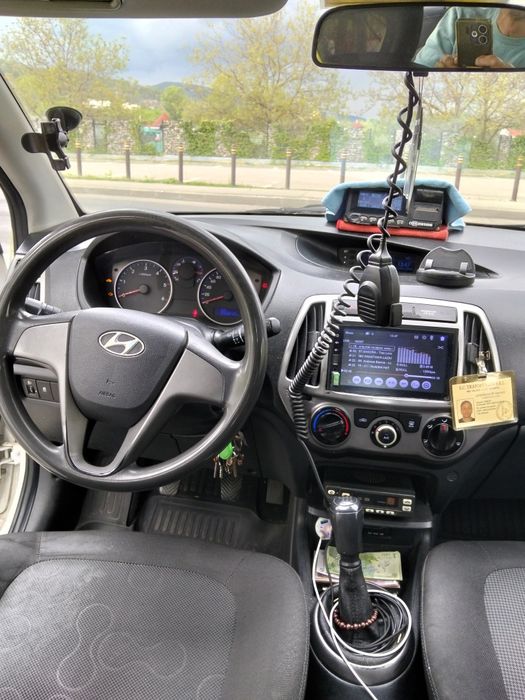 Vând Hyundai i20 cu licență taxi