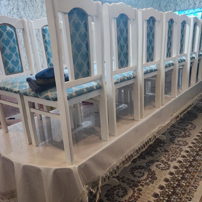 Продам стол стуля