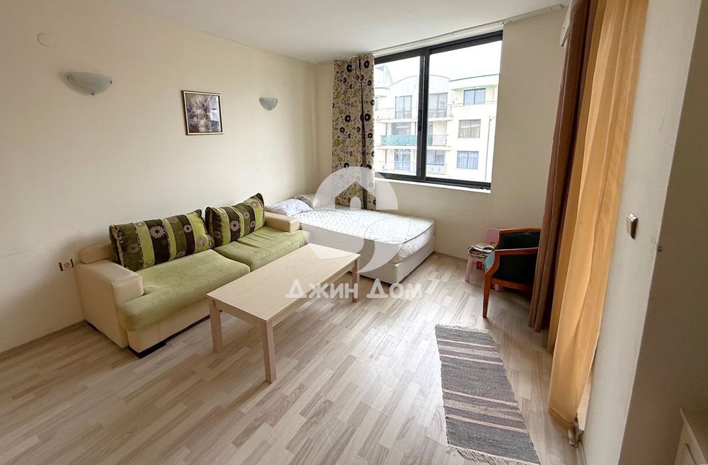 Продава се Двустаен апартамент в к.к. Слънчев бряг - 62 кв.м за 1128 €/кв.м - Снимка #1