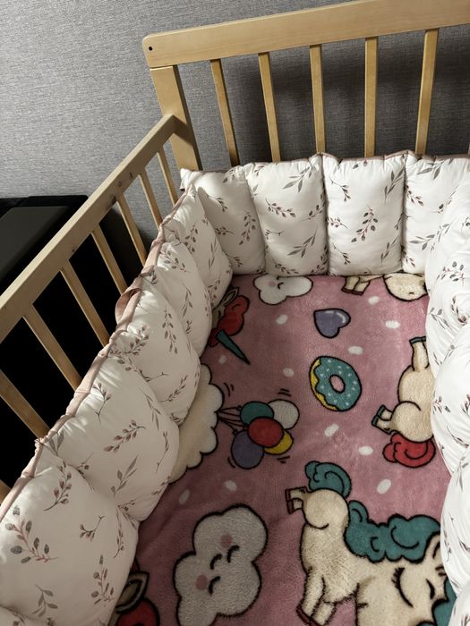 Продам бортики в кроватку