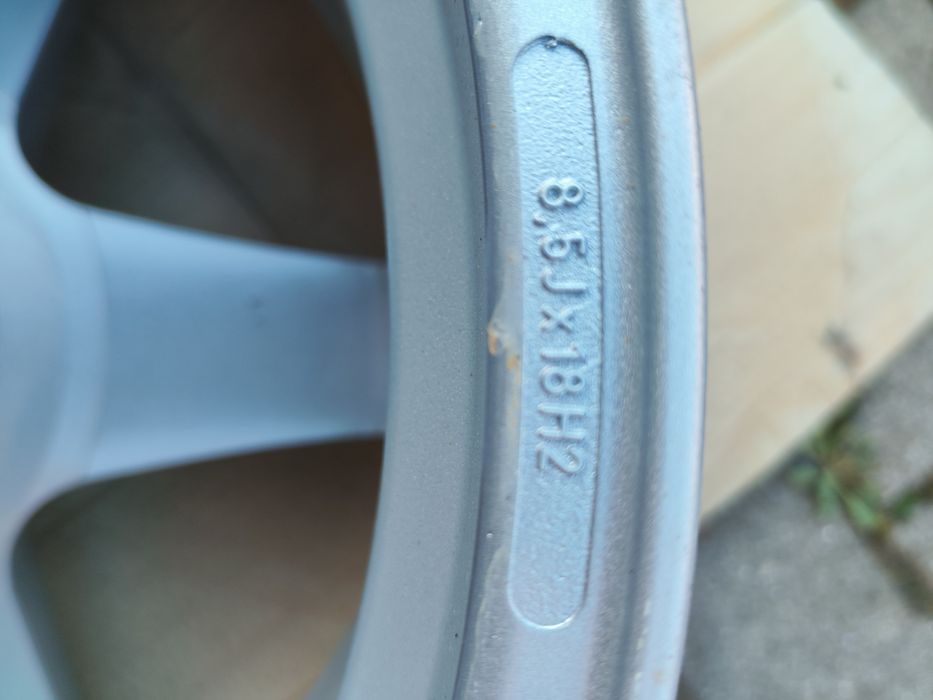 Продавам чисто нови немски лети джанти 18 цола за БМВ