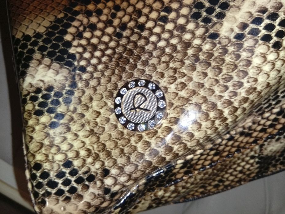 Дамская сумка. Лаковая