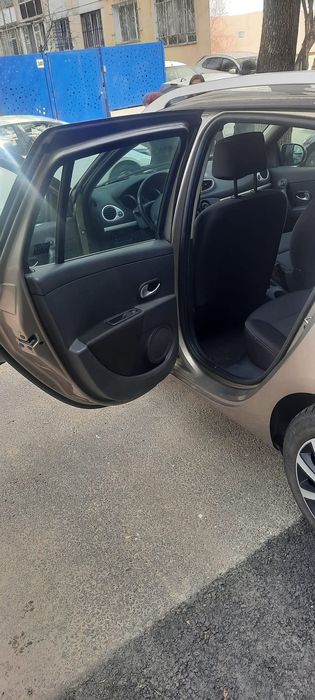 Renault Clio Estate 1.5 diesel 85 cai Romania