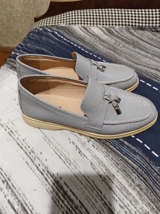 Продается женская обувь