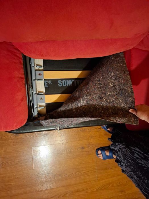 Продавам диван втора употреба